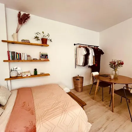 Διαμέρισμα Wonderful In Mitte! *